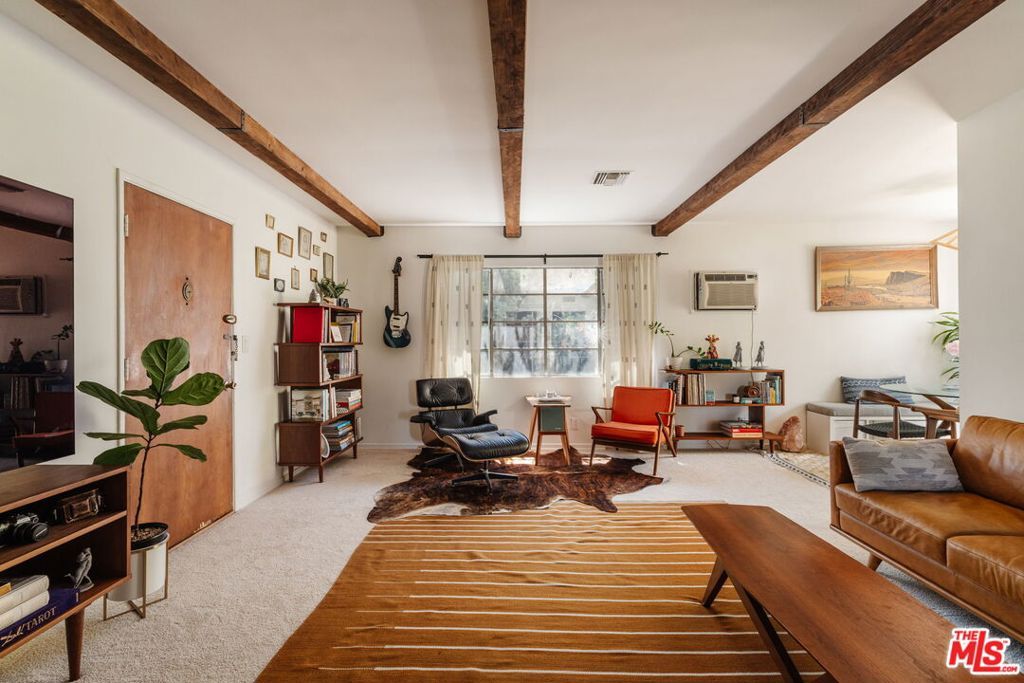 Image 1 of property listing at 4501 Finley Avenue 10, Los Angeles, CA 90027