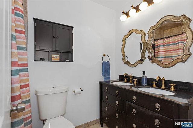 25 River Road B11, Nutley, NJ 07110
