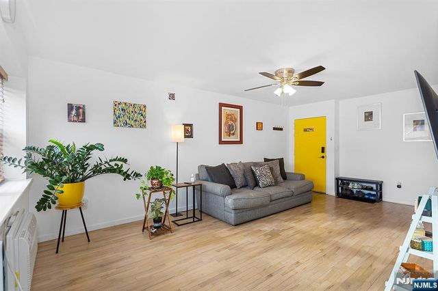 25 River Road B11, Nutley, NJ 07110