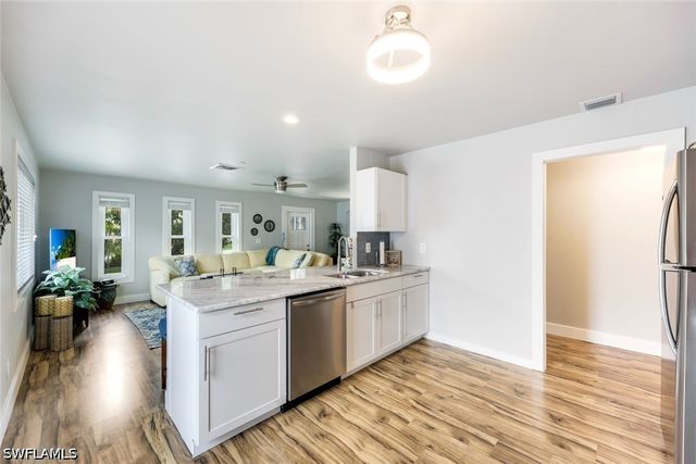 645 101st AVE N, Naples, FL 34108