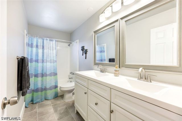 645 101st AVE N, Naples, FL 34108