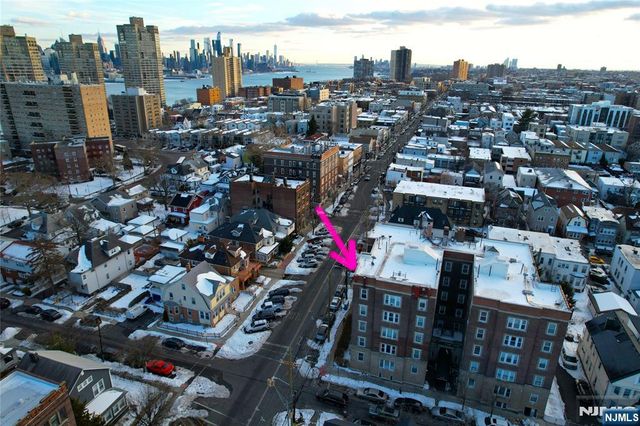101 73rd Street 32, North Bergen, NJ 07047