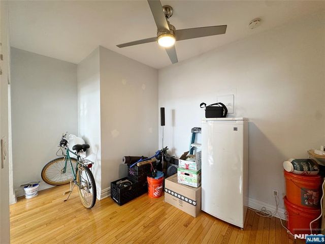 101 73rd Street 32, North Bergen, NJ 07047