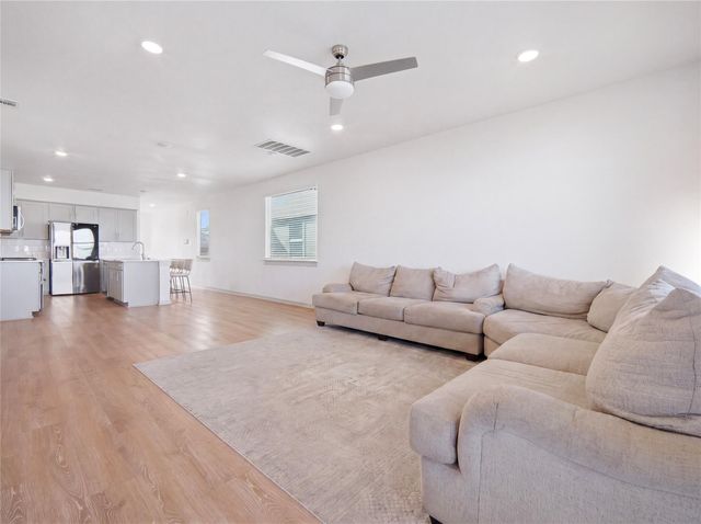 515 Millbrook BLVD, San Marcos, TX 78666