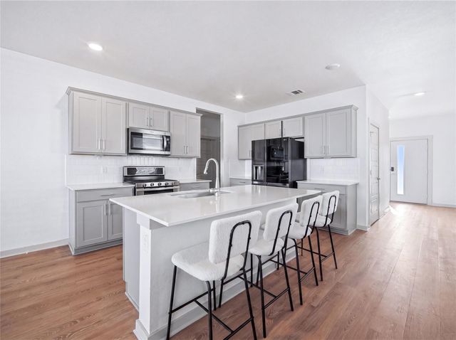 515 Millbrook BLVD, San Marcos, TX 78666