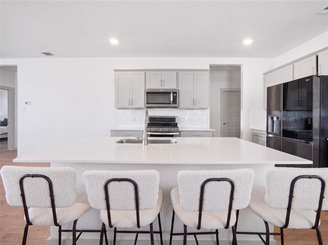 515 Millbrook BLVD, San Marcos, TX 78666