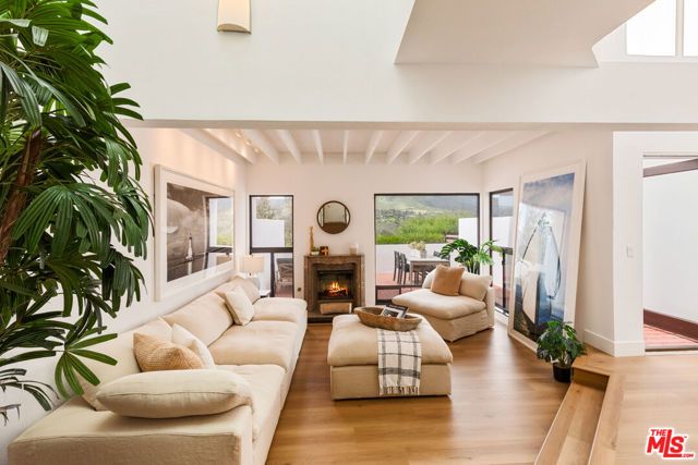 29221 Heathercliff Road 13, Malibu, CA 90265