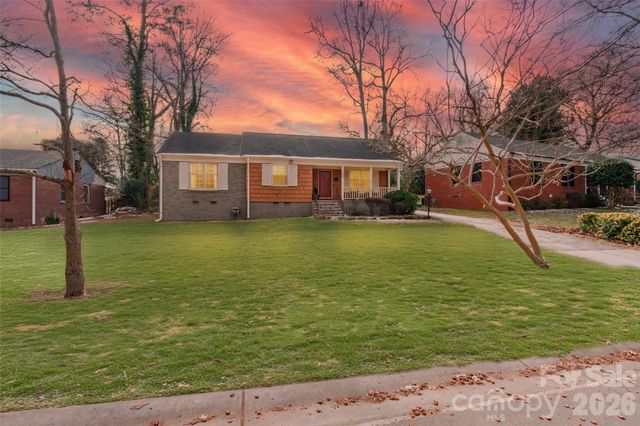 3728 Stonehaven Drive, Charlotte, NC 28215