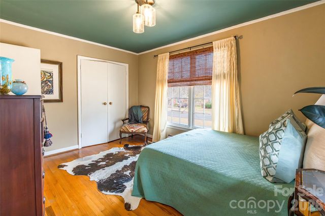 3728 Stonehaven Drive, Charlotte, NC 28215