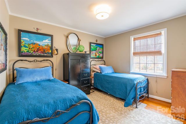 3728 Stonehaven Drive, Charlotte, NC 28215