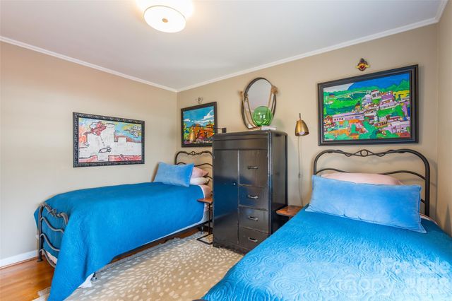 3728 Stonehaven Drive, Charlotte, NC 28215