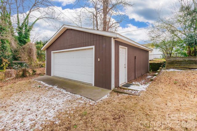 3728 Stonehaven Drive, Charlotte, NC 28215