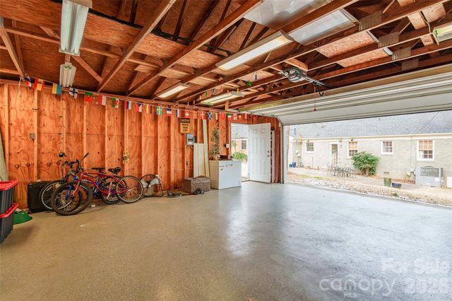 3728 Stonehaven Drive, Charlotte, NC 28215