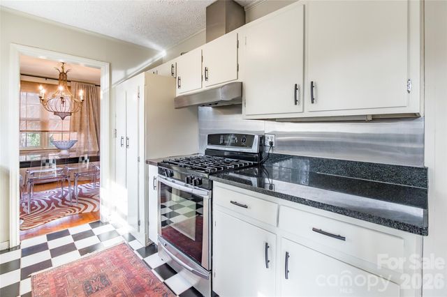 3728 Stonehaven Drive, Charlotte, NC 28215