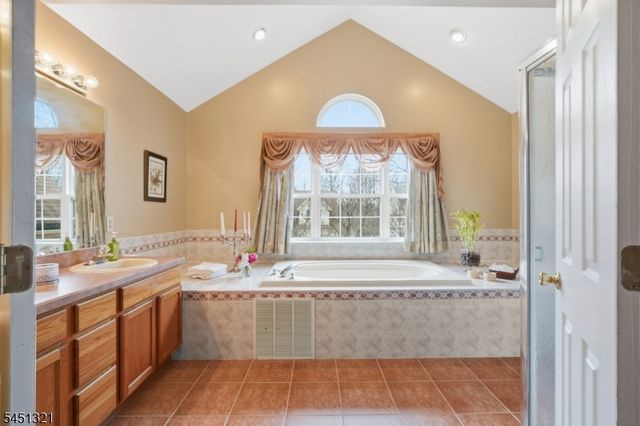 74 Kelly Way, South Brunswick Twp., NJ 08852