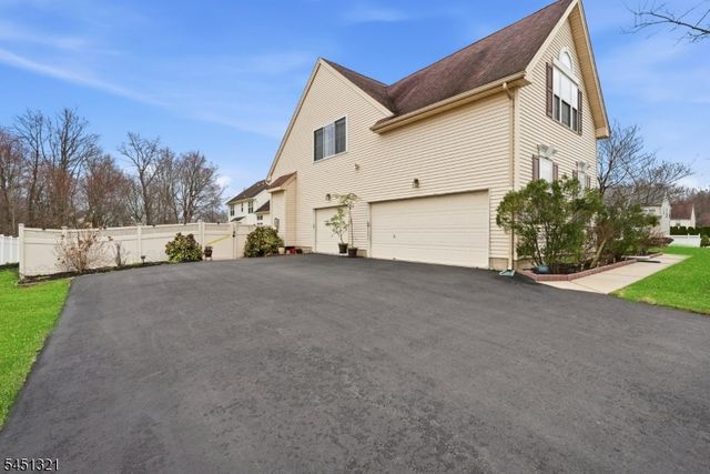 74 Kelly Way, South Brunswick Twp., NJ 08852