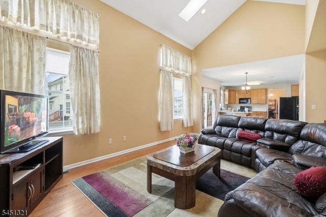 74 Kelly Way, South Brunswick Twp., NJ 08852