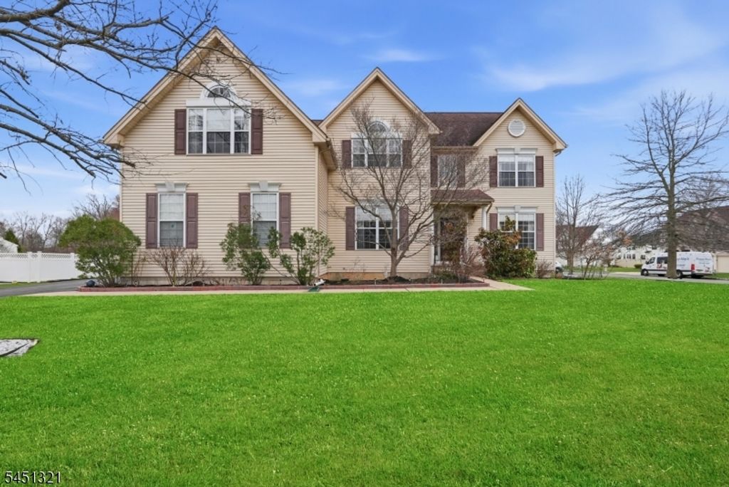 74 Kelly Way, South Brunswick Twp., NJ 08852