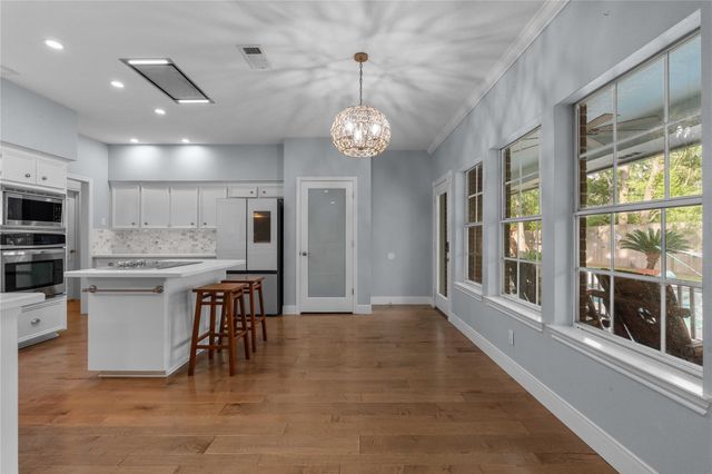 816 Sherwood Forest Drive, Dickinson, TX 77539