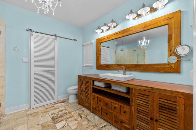 816 Sherwood Forest Drive, Dickinson, TX 77539