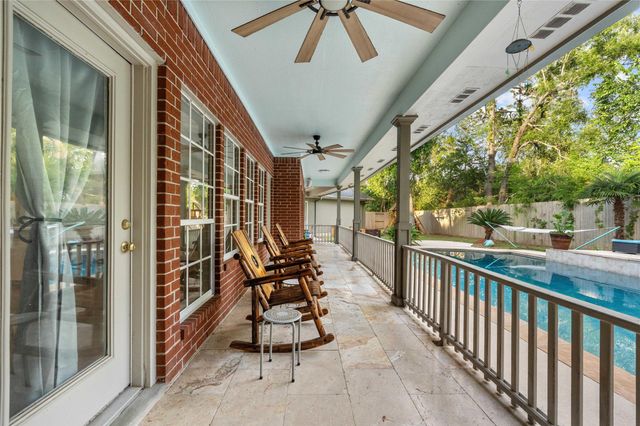 816 Sherwood Forest Drive, Dickinson, TX 77539