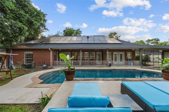 816 Sherwood Forest Drive, Dickinson, TX 77539