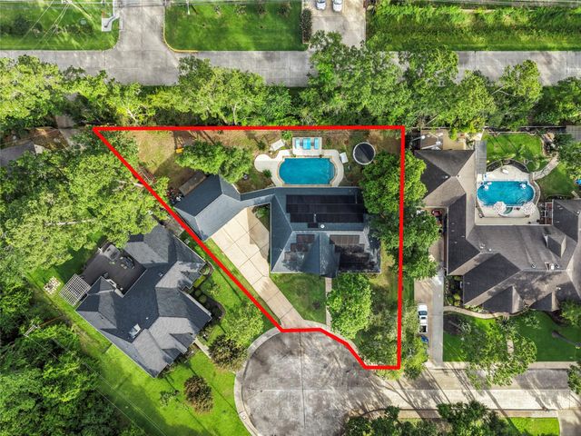 816 Sherwood Forest Drive, Dickinson, TX 77539