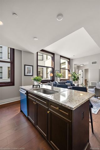1 Park Avenue 1414, Detroit, MI 48226