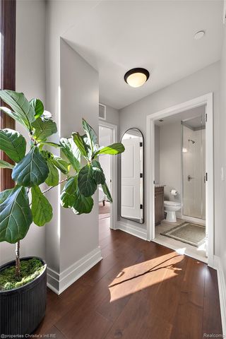1 Park Avenue 1414, Detroit, MI 48226
