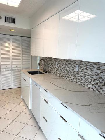 19101 NE 36th Ct 1801, Aventura, FL 33180