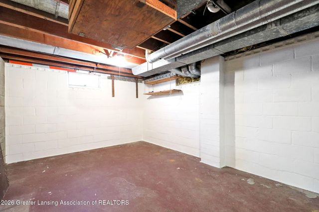 610 Kedzie Street, East Lansing, MI 48823