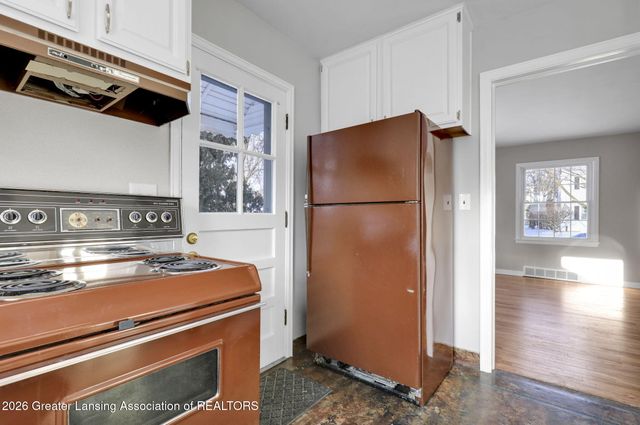 610 Kedzie Street, East Lansing, MI 48823