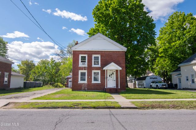 13 Grand Street, Glens Falls, NY 12801