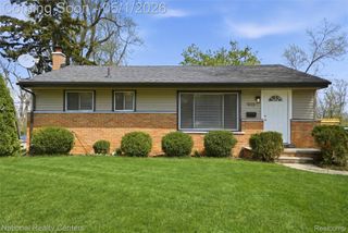 903 Nash Avenue, York Charter Township, MI 48198