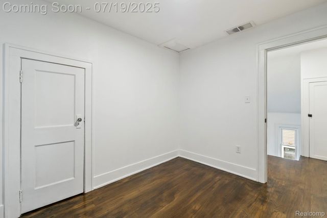 24342 Scott Street, Dearborn, MI 48124