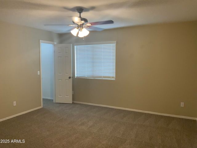 30546 N HONEYSUCKLE Drive, San Tan Valley, AZ 85143