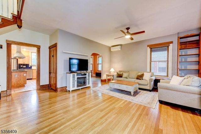 218 W SUMMIT ST, Somerville Boro, NJ 08876