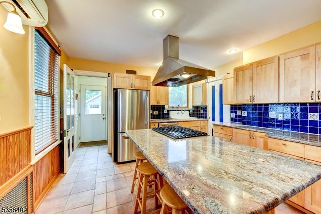 218 W SUMMIT ST, Somerville Boro, NJ 08876
