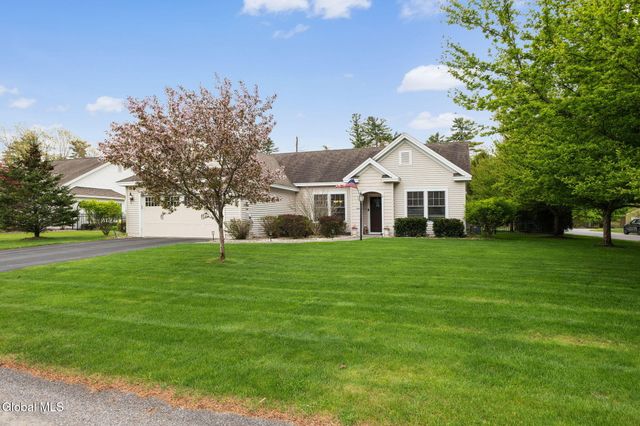 2 Knox Lane, Glens Falls, NY 12801