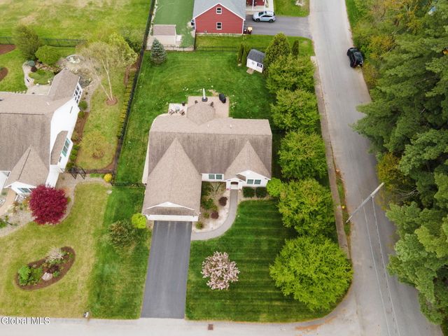 2 Knox Lane, Glens Falls, NY 12801