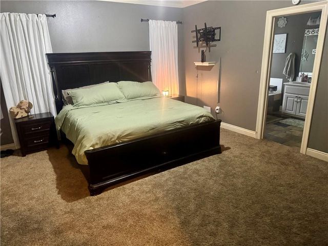 8 CEDAR CREST Drive, Pineville, LA 71360