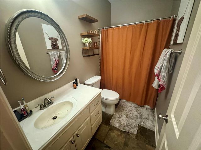 8 CEDAR CREST Drive, Pineville, LA 71360