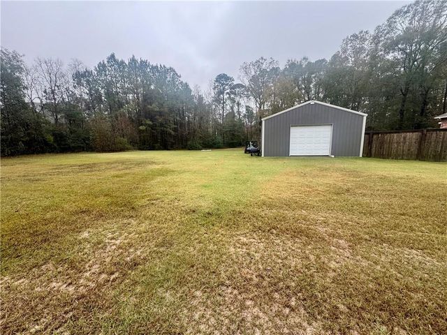 8 CEDAR CREST Drive, Pineville, LA 71360