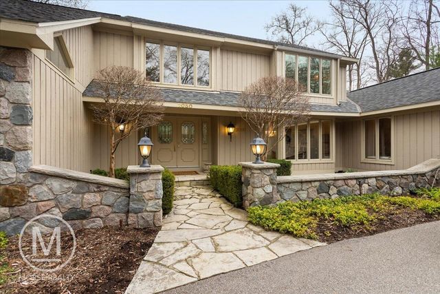 2050 Steketee Woods Lane Se, Cascade Twp, MI 49546