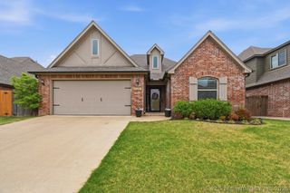 10297 E 121st Place S, Bixby, OK 74008