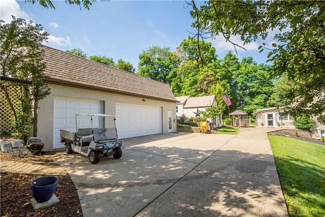 5551 CLAYTONA DRIVE, Bethel Park, PA 15102