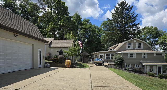 5551 CLAYTONA DRIVE, Bethel Park, PA 15102