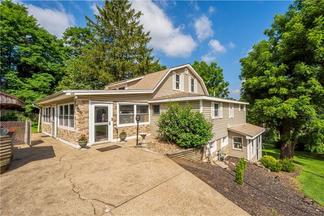 5551 CLAYTONA DRIVE, Bethel Park, PA 15102