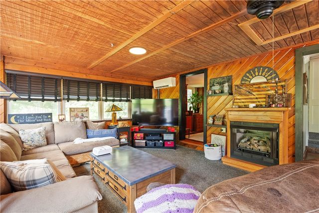 5551 CLAYTONA DRIVE, Bethel Park, PA 15102