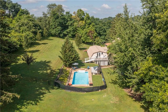 5551 CLAYTONA DRIVE, Bethel Park, PA 15102